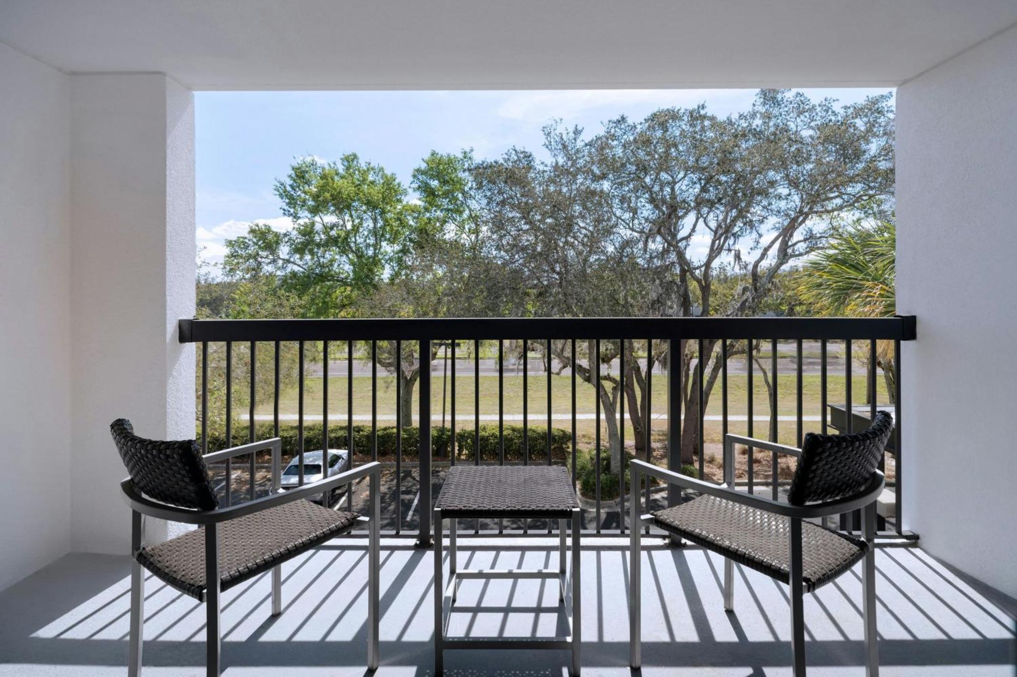 Courtyard Tampa North / I-75 Fletcher Exterior photo